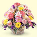  Bolu uluslararası çiçek gönderme  sepet içerisinde gül ve mevsim