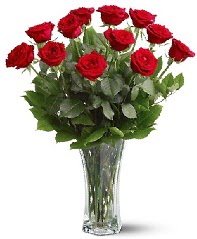 11 adet kırmızı gül vazoda  Bolu internetten çiçek siparişi 